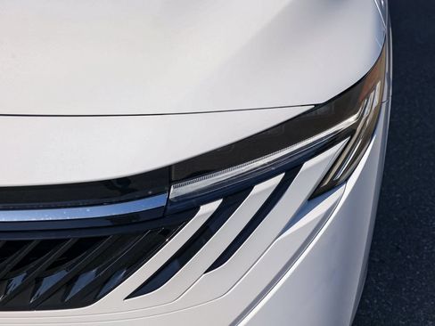 New 2026 Nissan Sentra SV FWD image 10