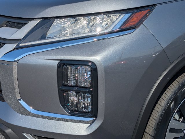 Used 2026 Mitsubishi Outlander Sport ES AWD/4WD image 9