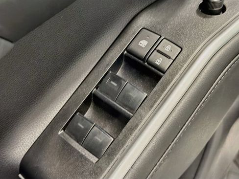 Certified 2026 Toyota Highlander XLE AWD/4WD image 18