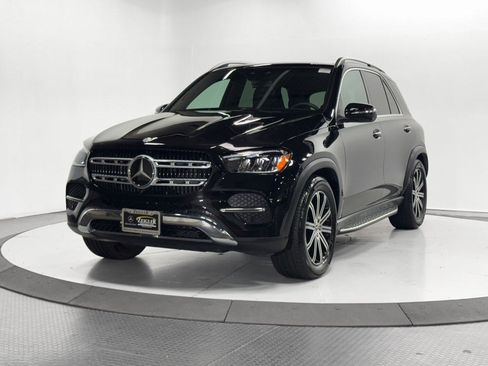 Certified 2025 Mercedes-Benz GLE 450 4MATIC image 3
