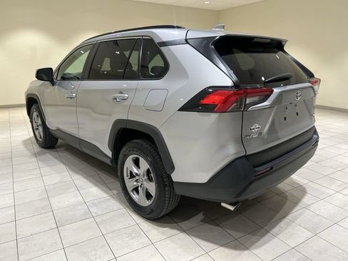 Used 2025 Toyota RAV4 XLE FWD image 3