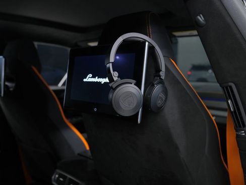 Used 2024 Lamborghini Urus Performante image 40