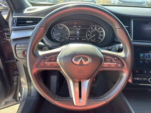 Used 2021 INFINITI QX50 Luxe w/ Appearance Package image 24