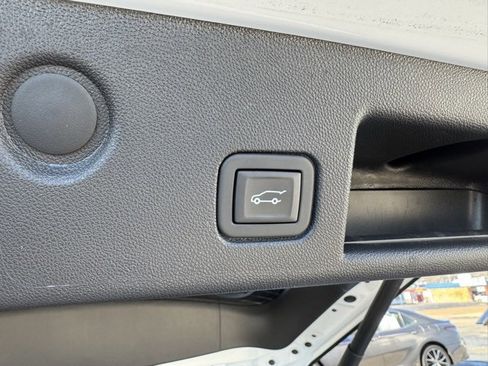 Used 2024 Chevrolet Equinox LT w/ LPO, Floor Liner Package image 24