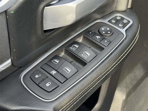 Used 2024 RAM 2500 Big Horn w/ Safety Group image 26