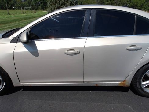 Used 2012 Chevrolet Cruze LT FWD image 32