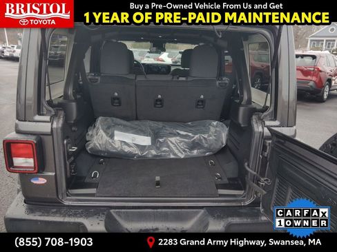 Used 2025 Jeep Wrangler Sport S image 28