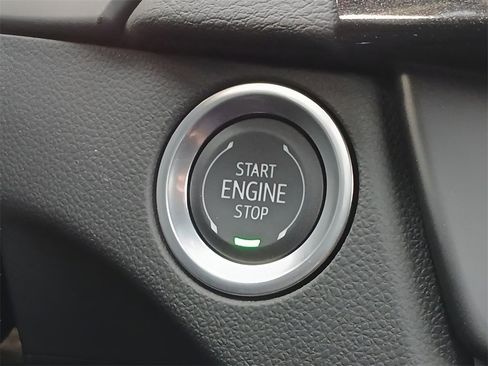 Used 2025 Cadillac CT4 Sport image 20