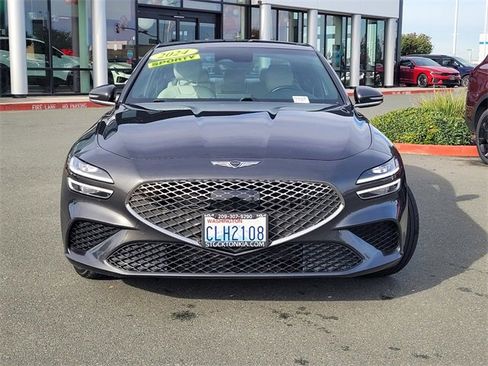 Used 2024 Genesis G70 2.5T image 2