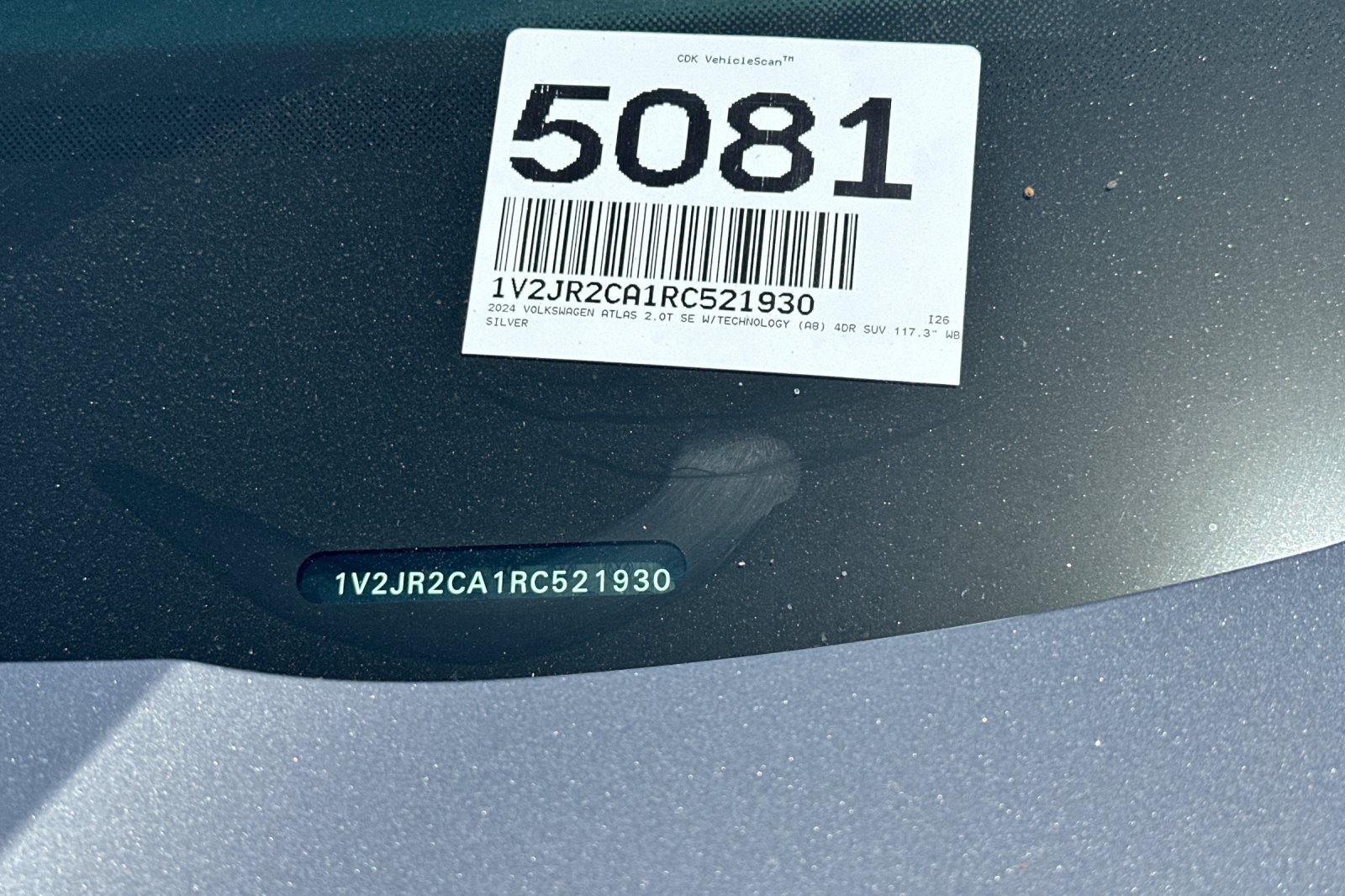 Used 2024 Volkswagen Atlas SE w/ Panoramic Sunroof Package FWD image 3