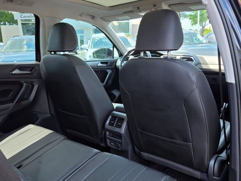 Certified 2023 Volkswagen Tiguan SE w/ Panoramic Sunroof Package FWD image 55
