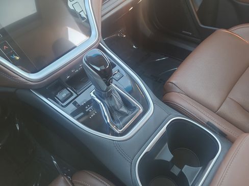 Used 2022 Subaru Outback Touring image 22