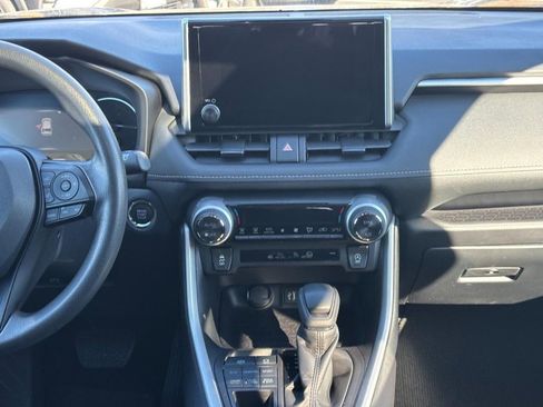 Used 2024 Toyota RAV4 XLE image 20
