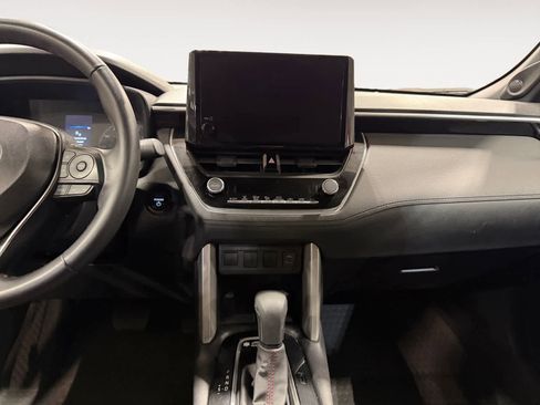 Used 2024 Toyota Corolla Cross AWD Hybrid w/ Moonroof Package image 12