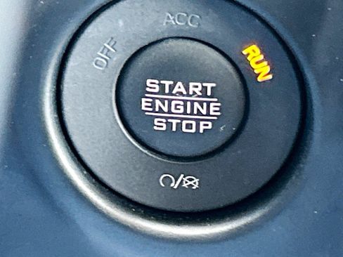 Used 2022 Jeep Wrangler Unlimited Sport AWD/4WD image 33