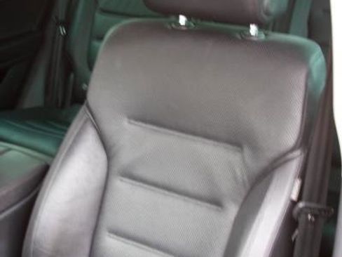 Used 2016 Volkswagen Touareg TDI image 26