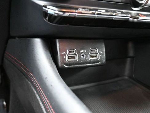 Used 2023 Dodge Durango GT image 33