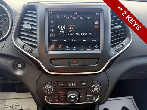 Used 2022 Jeep Cherokee Latitude Lux w/ Sun & Sound Group AWD/4WD image 23