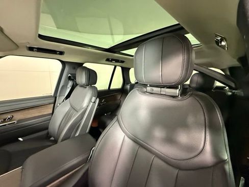 Certified 2026 Land Rover Range Rover SE image 12