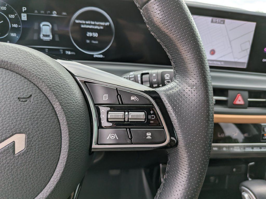 Certified 2024 Kia Seltos SX AWD/4WD image 33