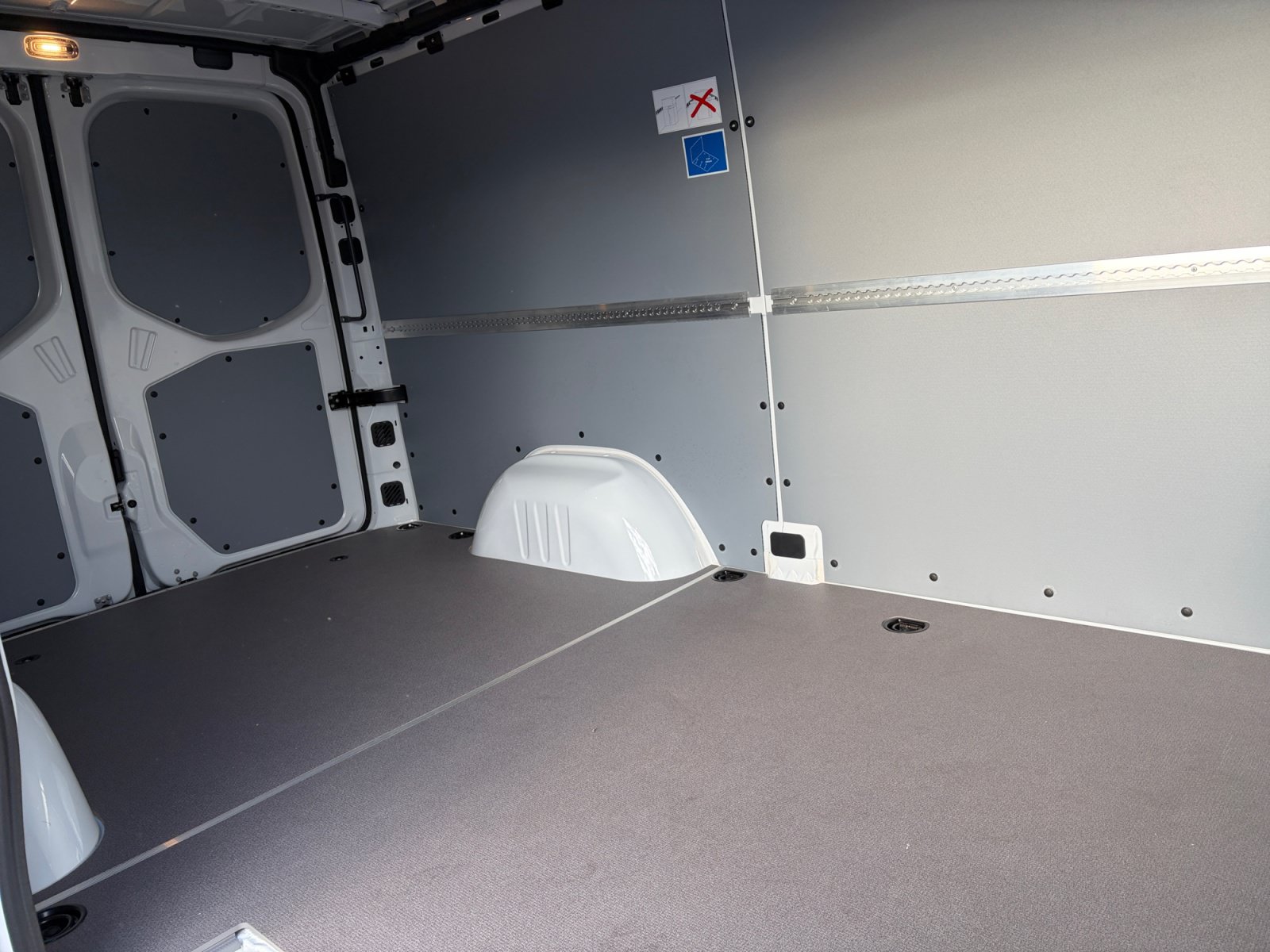 New 2026 Mercedes-Benz Sprinter 2500 image 17