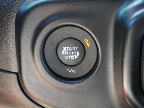 Used 2020 Jeep Gladiator Rubicon AWD/4WD image 8