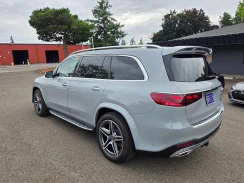 Used 2024 Mercedes-Benz GLS 450 4MATIC image 7