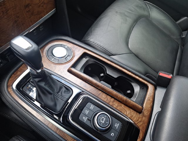 Used 2023 Nissan Armada SL w/ Captain's Chairs Package RWD image 24