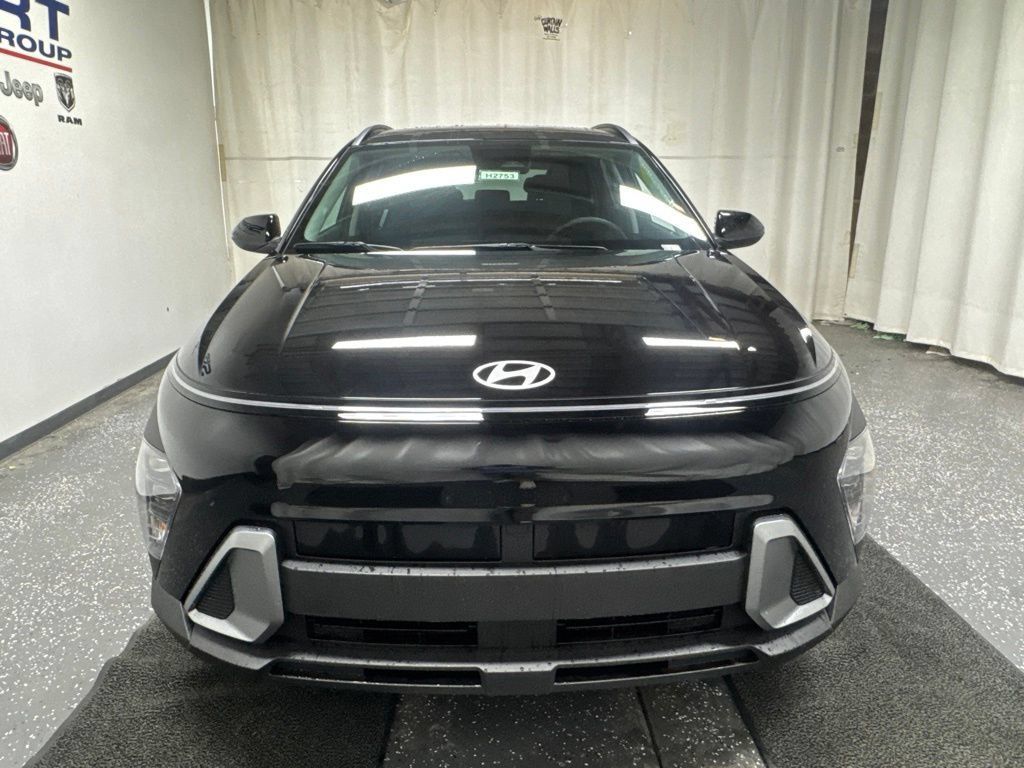 New 2027 Hyundai Kona SEL Sport AWD/4WD image 2