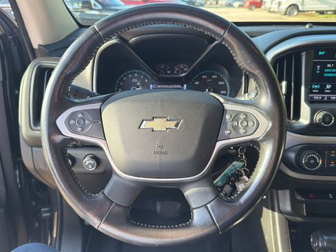 Used 2017 Chevrolet Colorado LT w/ LT Convenience Package AWD/4WD image 17
