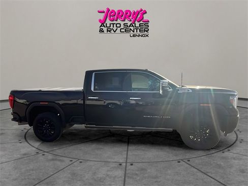 Used 2023 GMC Sierra 2500 Denali w/ Denali Black Diamond Edition image 17
