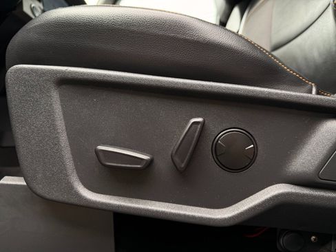 Used 2022 Ford Bronco Badlands image 15