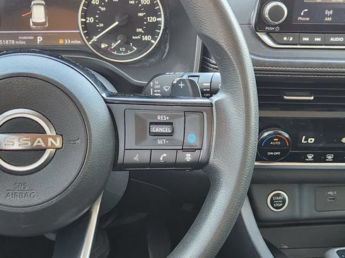 Used 2023 Nissan Rogue SV FWD image 29