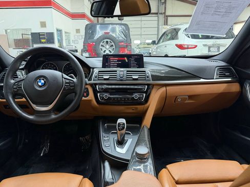Used 2018 BMW 330i xDrive Sedan AWD/4WD image 20