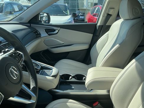 Certified 2025 Acura RDX w/ Technology Package image 8