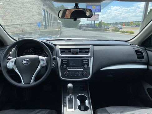 Used 2017 Nissan Altima 2.5 S w/ Power Driver Seat Package FWD image 21