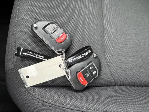 Used 2022 Jeep Wrangler Unlimited Sport image 14