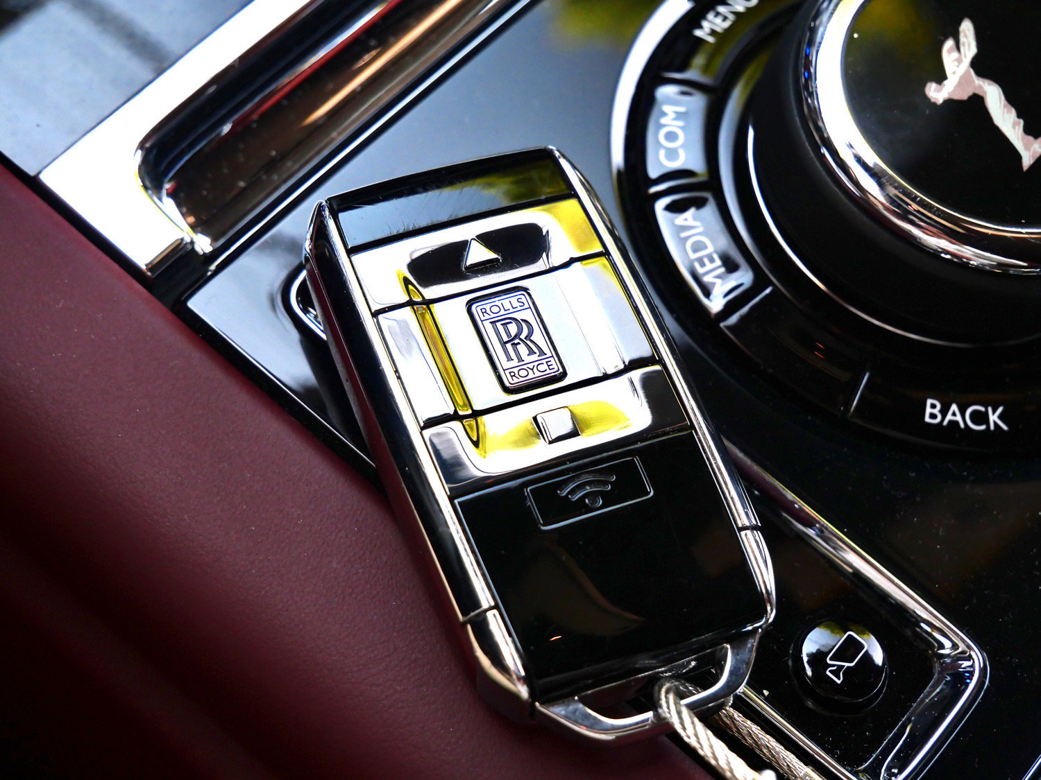 Certified 2023 Rolls-Royce Cullinan Black Badge w/ Driver's Package AWD/4WD image 40