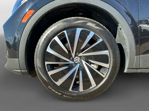 Used 2023 Volkswagen ID.4 Pro S Plus image 14