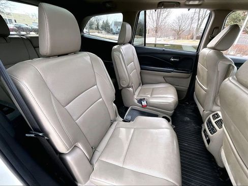 Used 2016 Honda Pilot Elite image 30