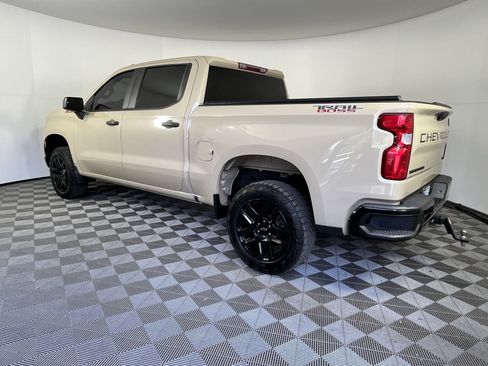 Used 2022 Chevrolet Silverado 1500 Custom Trail Boss w/ LPO, Dark Essentials Package AWD/4WD image 3