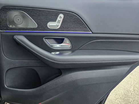 New 2025 Mercedes-Benz GLS 450 4MATIC image 36
