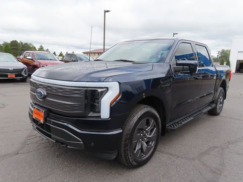Used 2022 Ford F150 Lightning Lariat AWD/4WD image 3