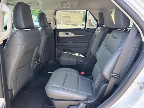 New 2026 Ford Explorer Active w/ Active Comfort Package AWD/4WD image 10