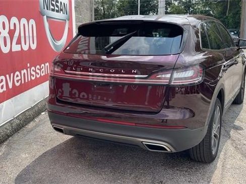 Used 2023 Lincoln Nautilus Reserve w/ Equipment Group 201A image 5