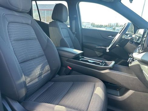 Used 2025 Chevrolet Equinox LT FWD image 15