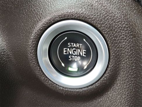 Used 2021 GMC Sierra 1500 SLE image 23