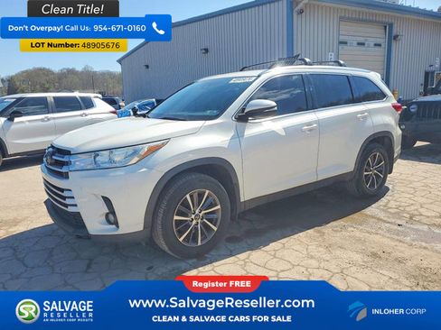 Used 2019 Toyota Highlander XLE image 1
