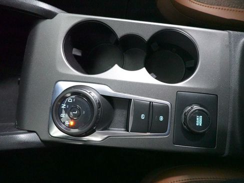 Certified 2025 Ford Bronco Sport Outer Banks w/ Outer Banks Tech Package+ AWD/4WD image 18