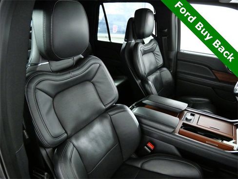 Used 2024 Lincoln Navigator L Reserve image 11